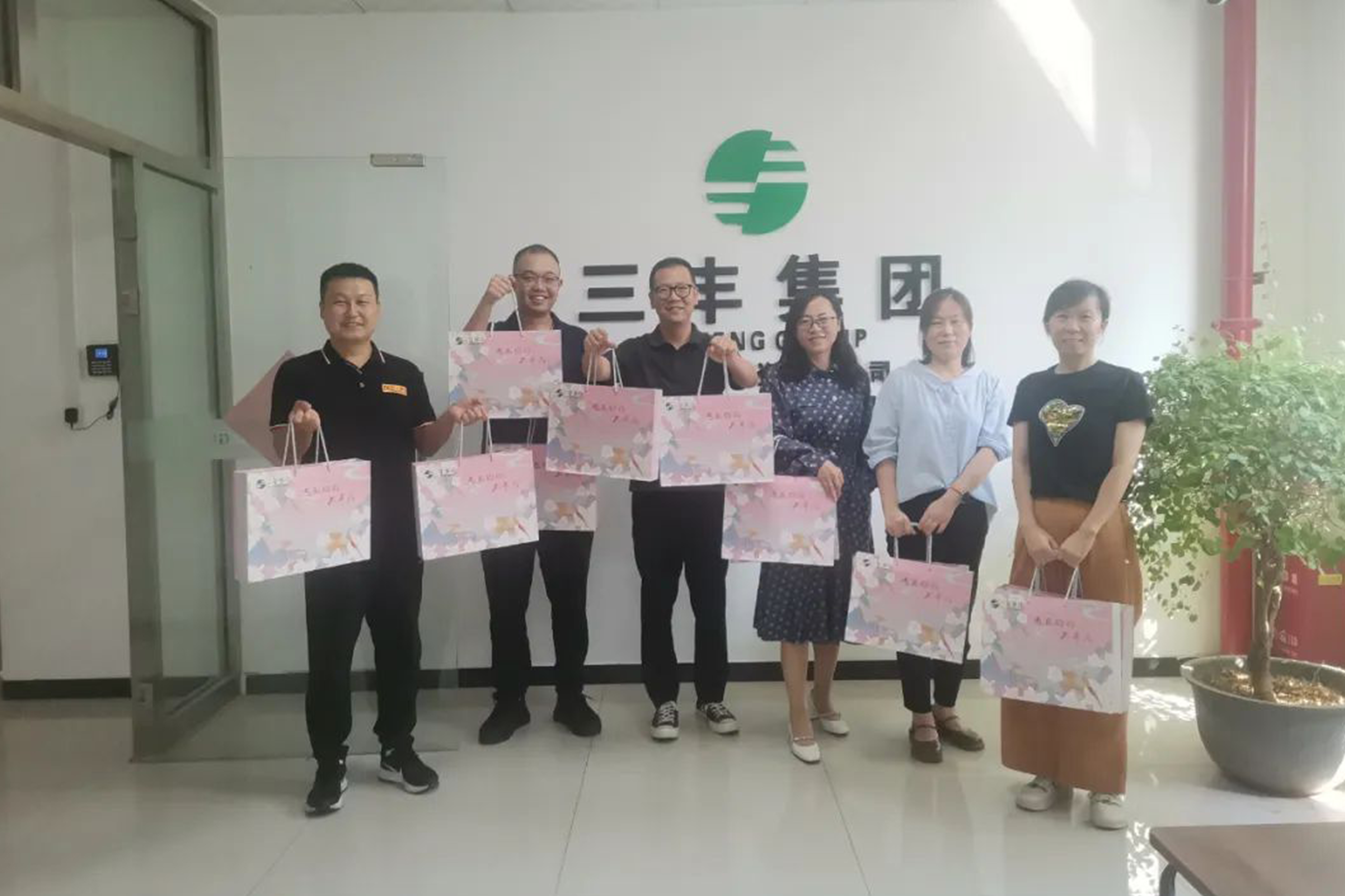 �����ϸ硤(�й�)���ֲ��ٷ���վ